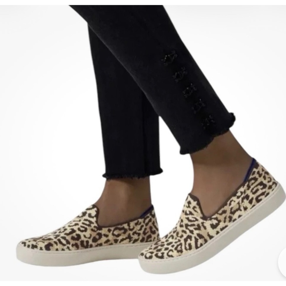 Rothys The Sneaker Camo Cat‎ Leopard Print Slip On Shoes Womens 7.5 NWT